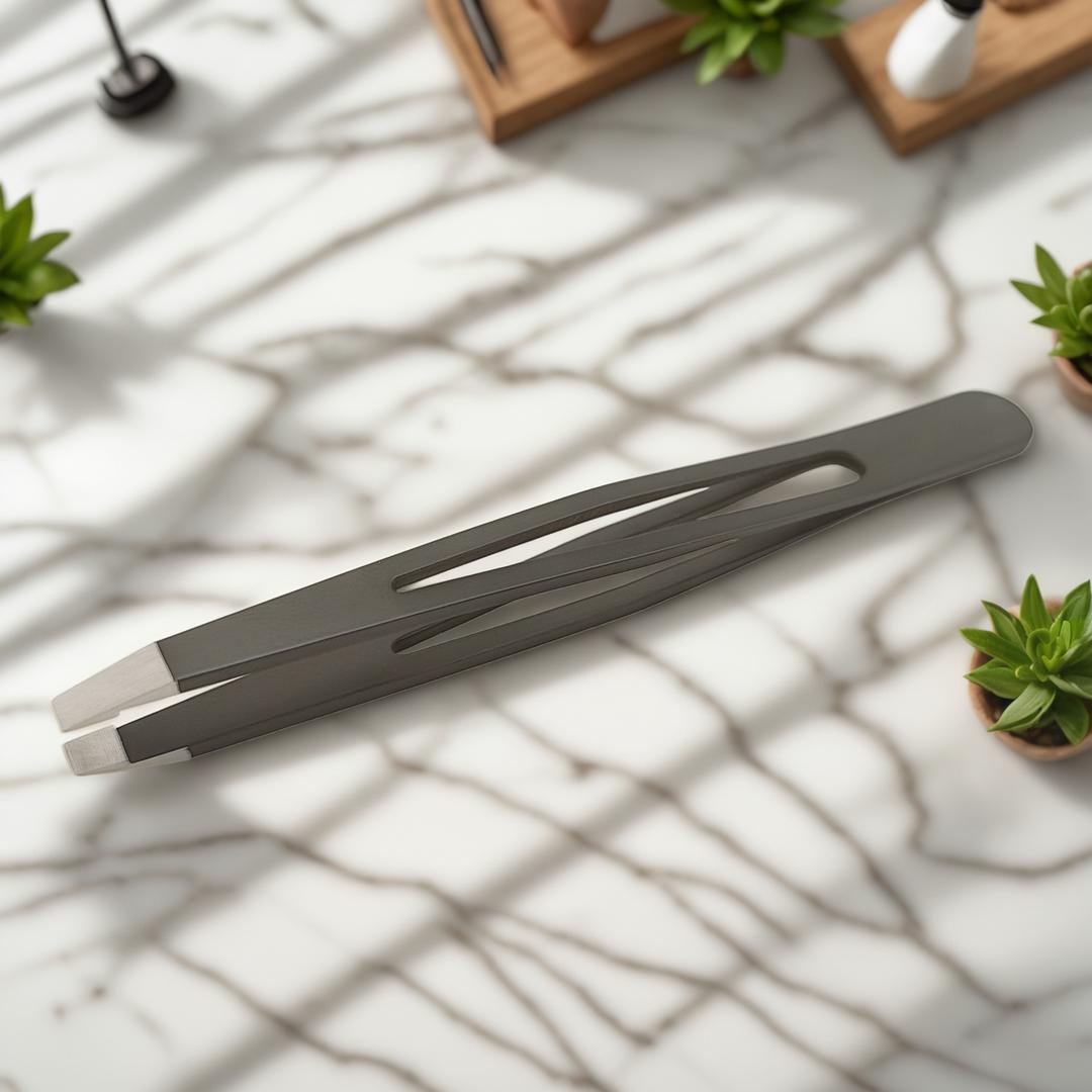 B2B Beauty Supplies: Reliable Tweezers & ODM Solutions