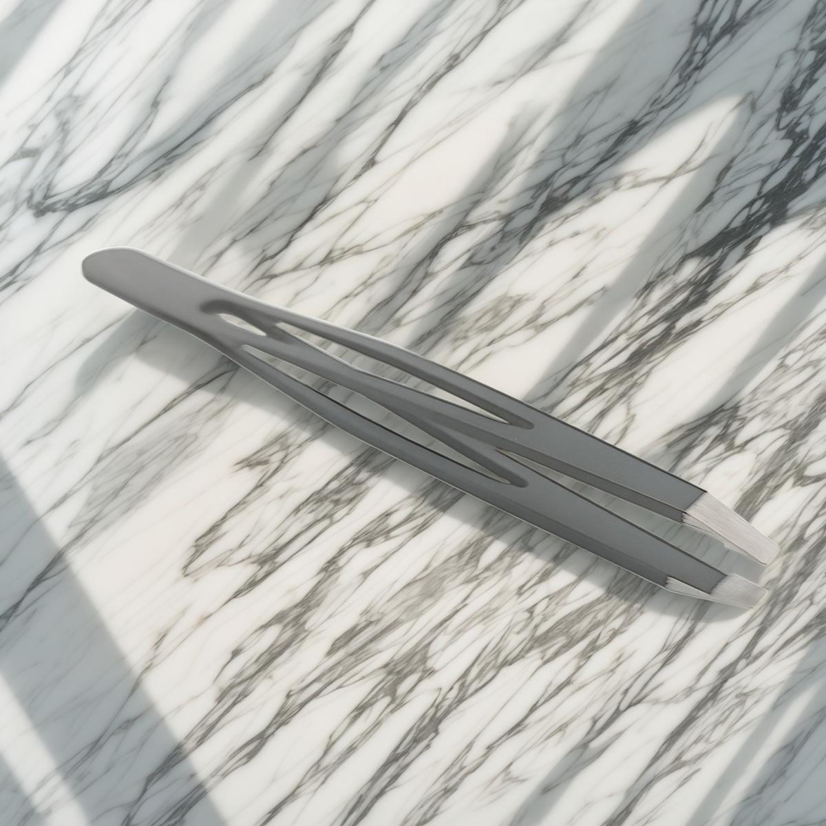 Top Tweezers Exporters: Precision & Style in Grooming