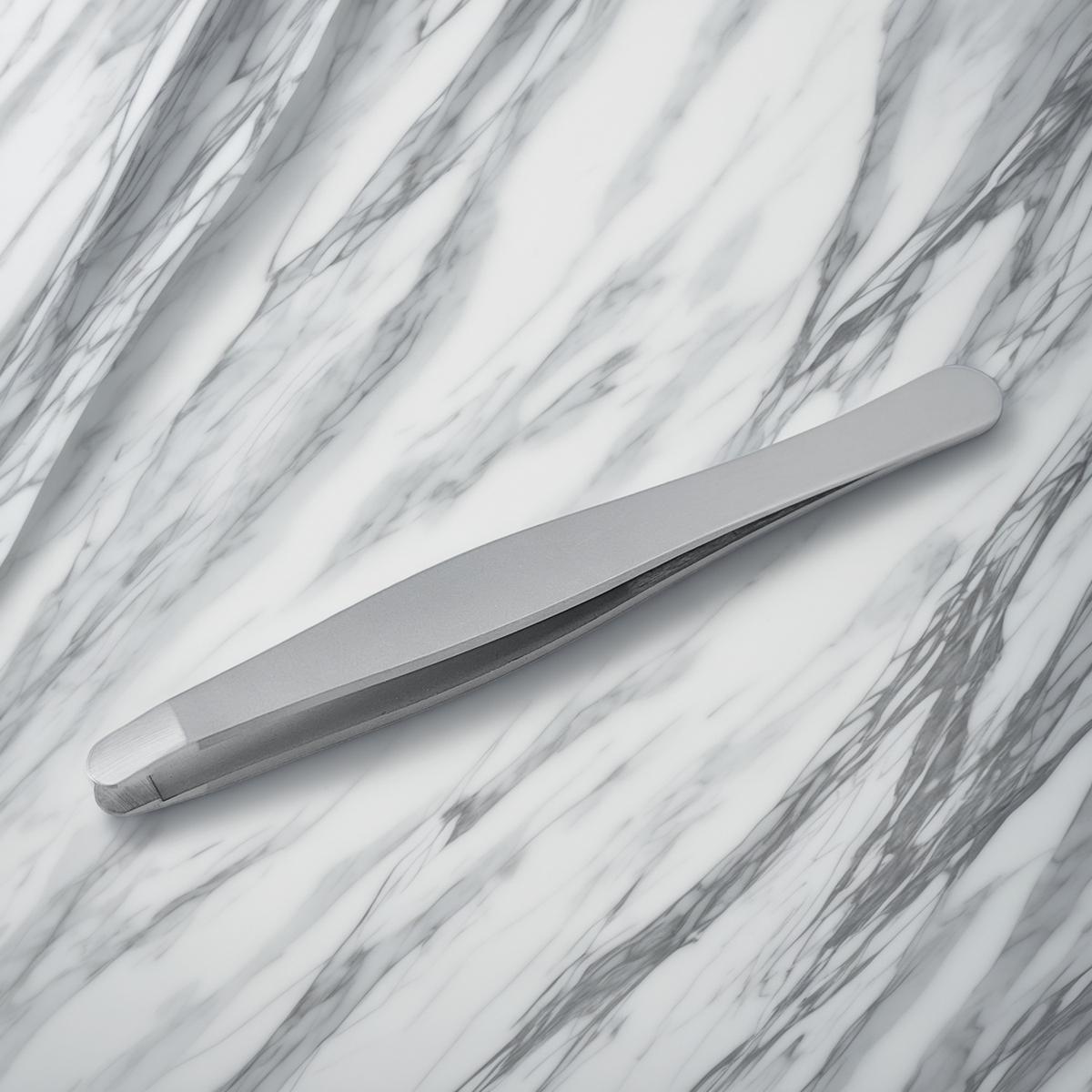 Tweezers OEM: Custom Precision Beauty Tools by Olimor Beauty