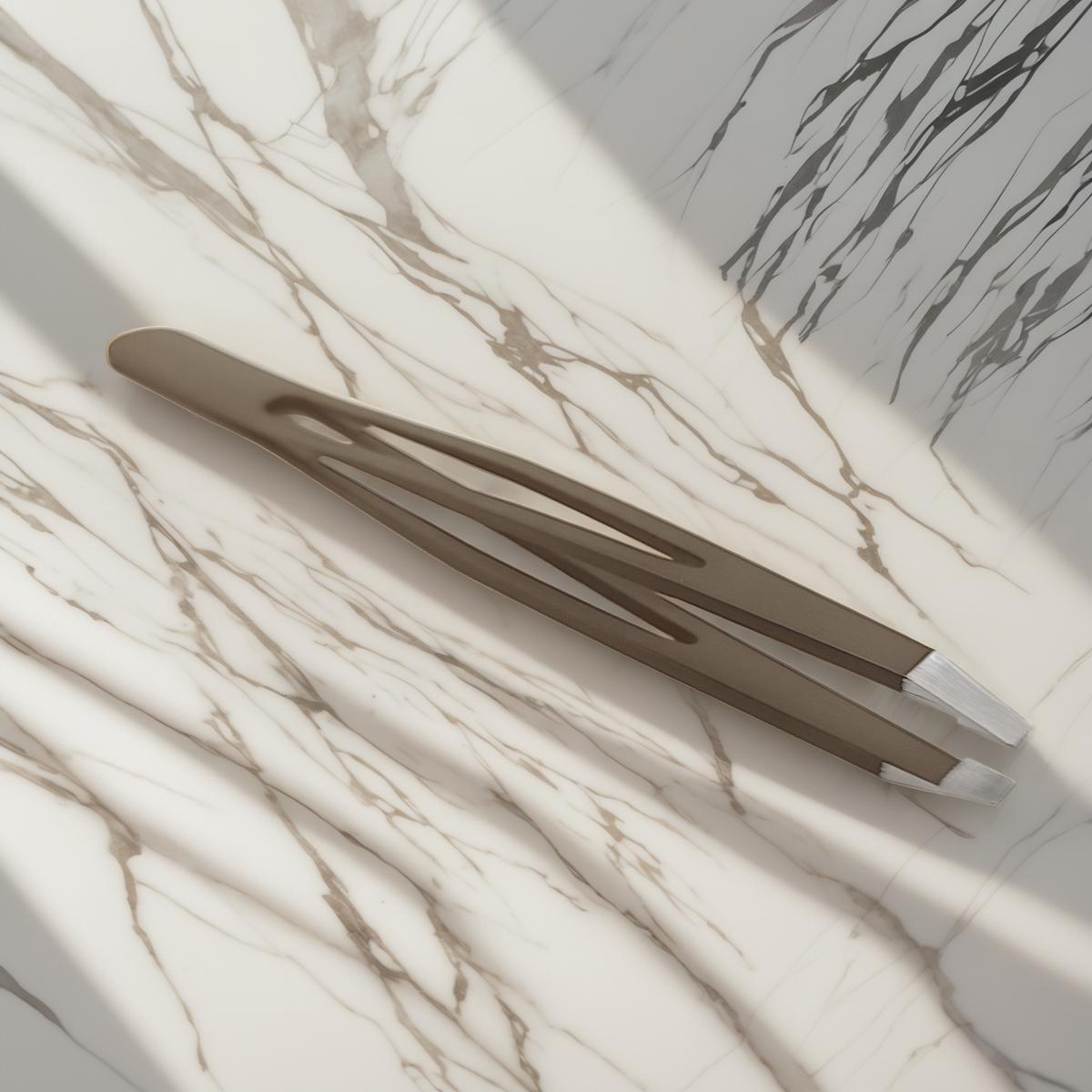 Olimor Beauty: Your Premier Tweezers Exporter