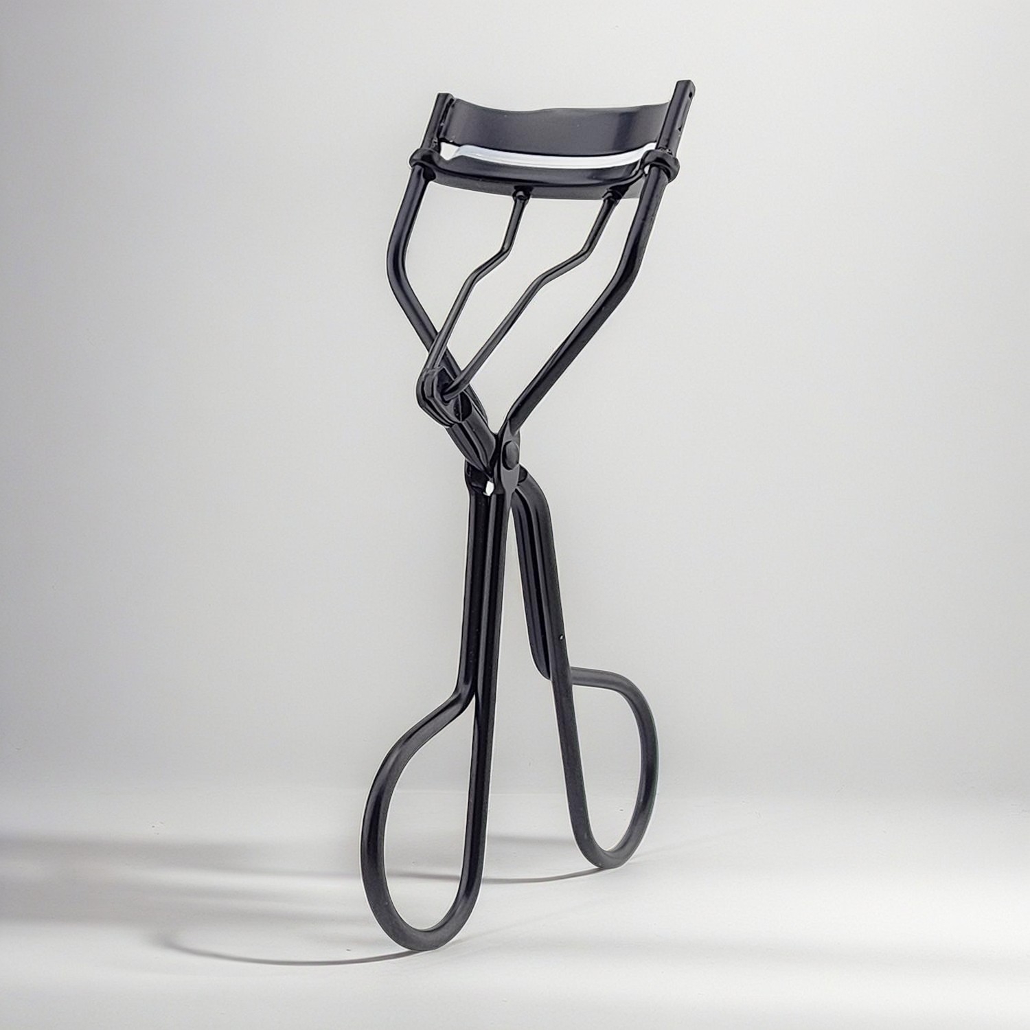 Eyelash Curler: Precision, Comfort & Elegance Redefined