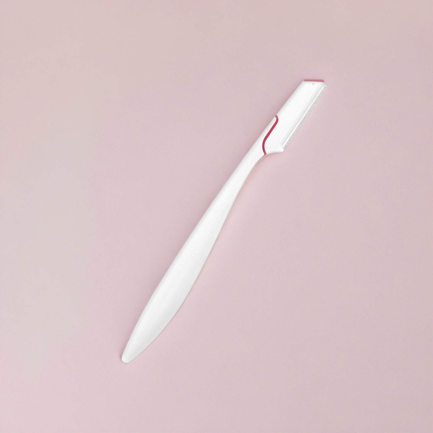 Eyebrow Razors: Precision Grooming with Elegance