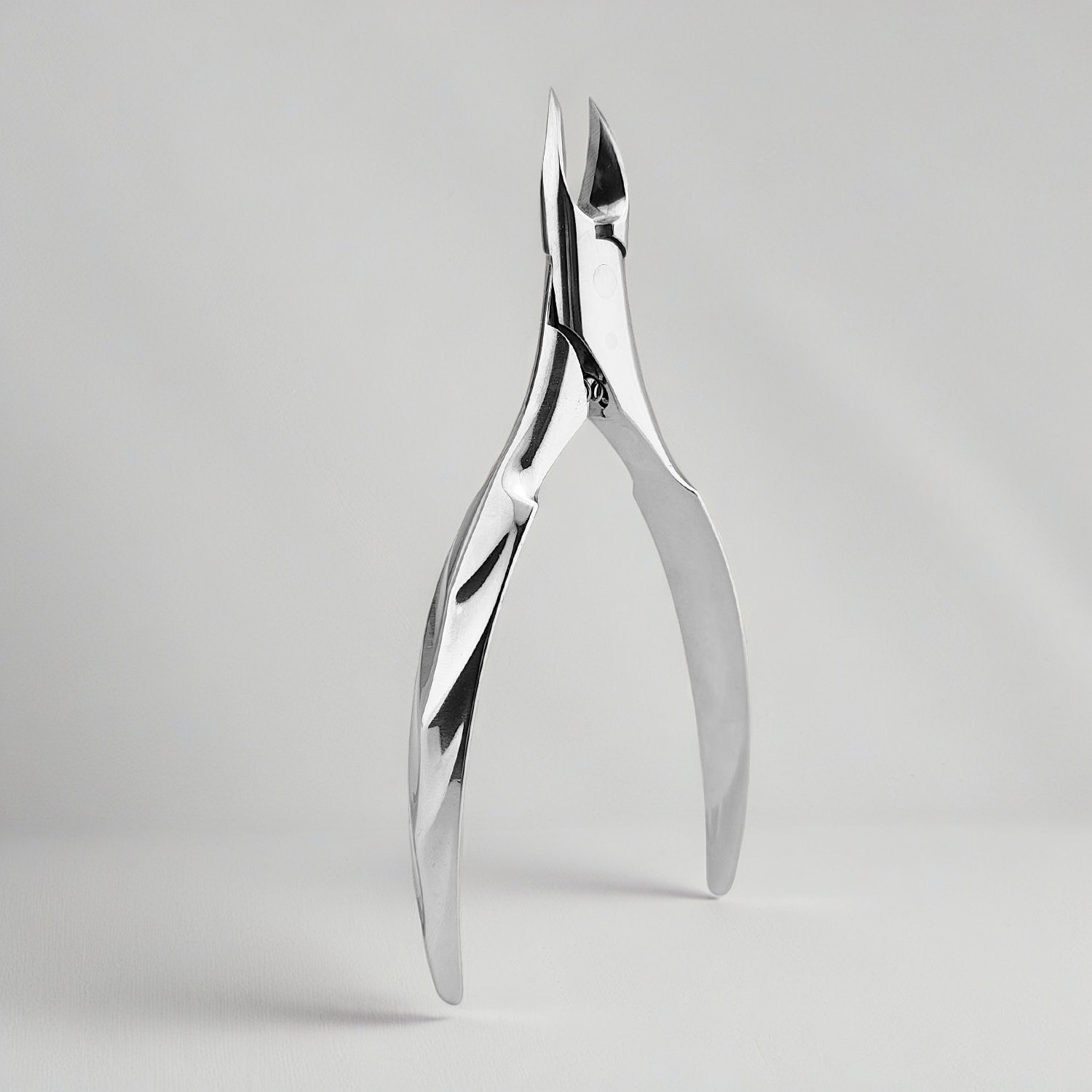Best Nail Nipper: Precision Grooming with Olimor Beauty