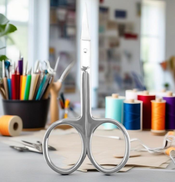 Consigue unas cejas perfectas con 精致美容剪刀 de Bonet Houseware