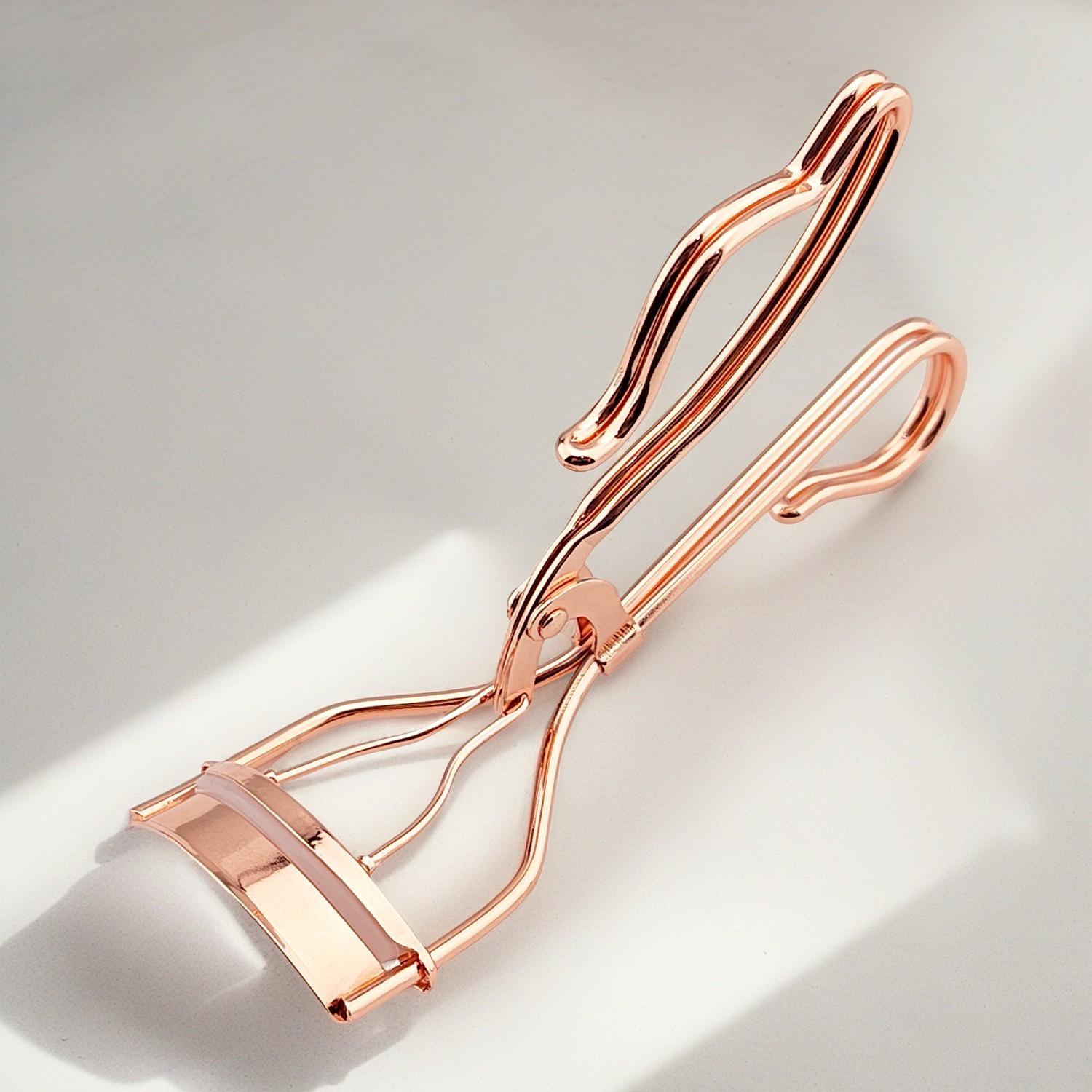 Private Customized Eyelash Curler by Olimor Beauty