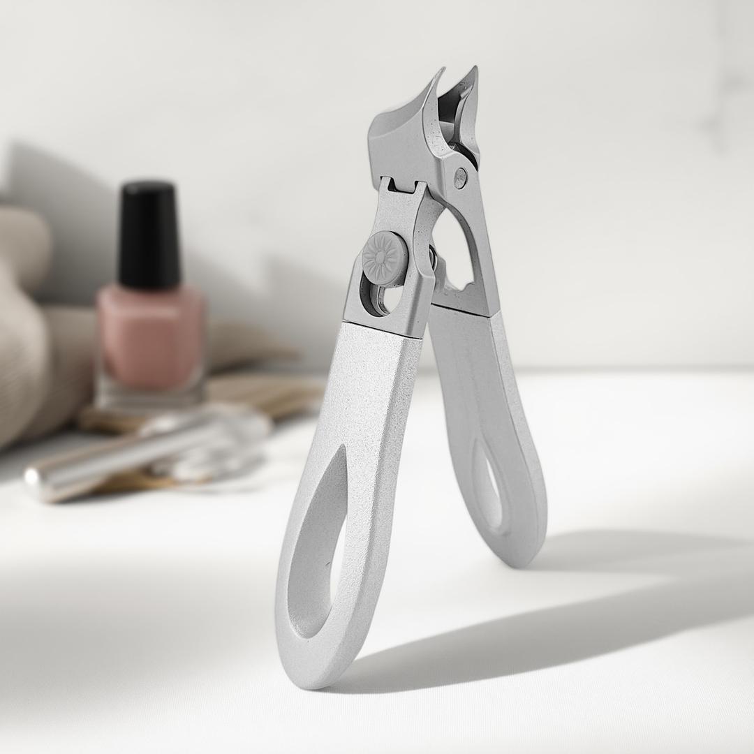Elevate Your Grooming with the Ergonomic Nail Clipper