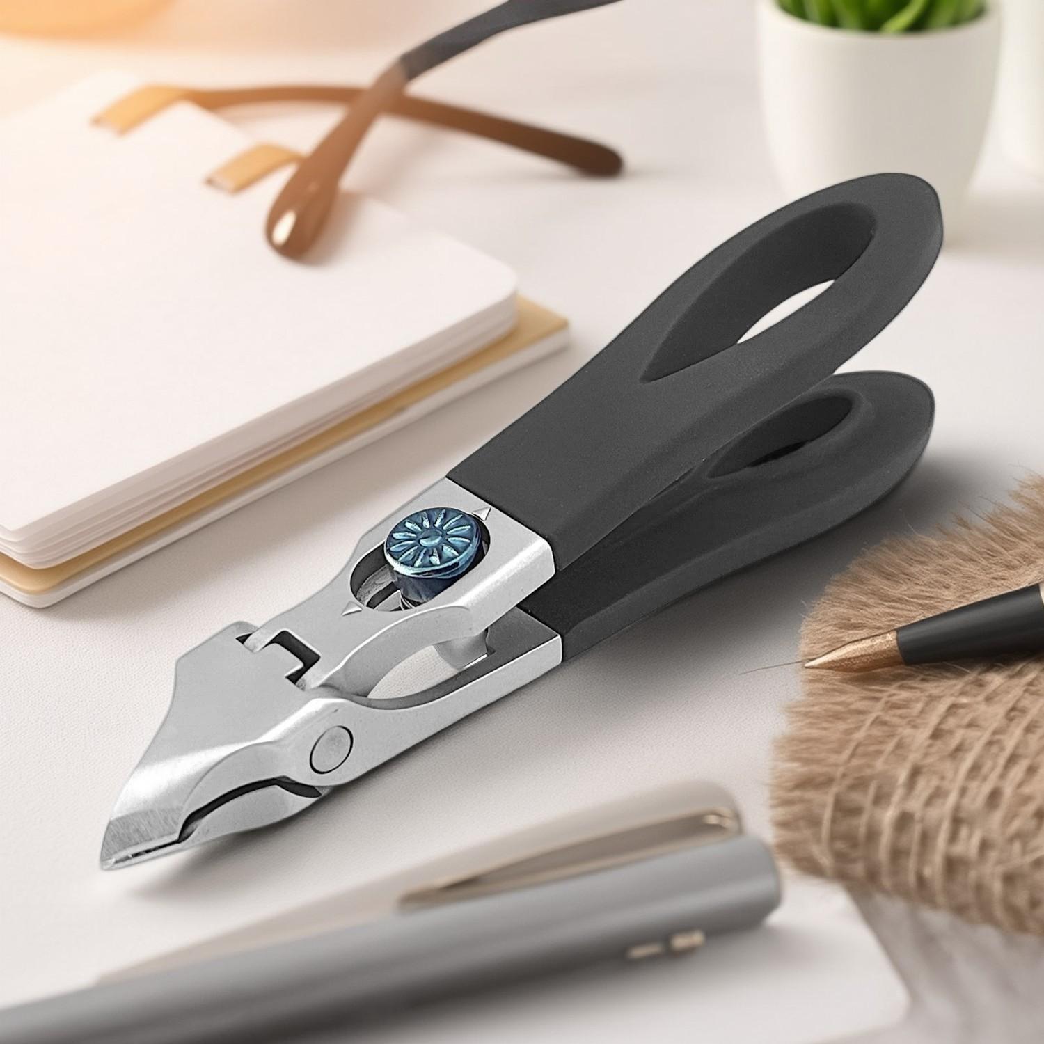 Coupe-ongles ergonomique pour le soin des ongles des mains et des pieds