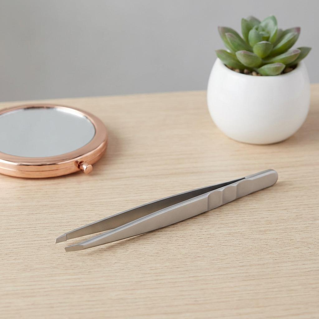 Оригинальные щипчики для ногтей: почему стоит выбрать Olimor Beauty Services?