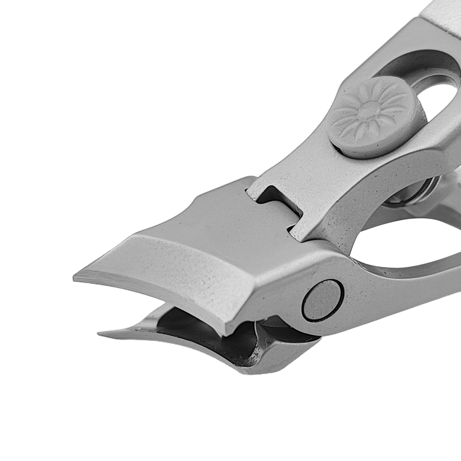 Nail Clippers for Thick Nails: Precision and Comfort