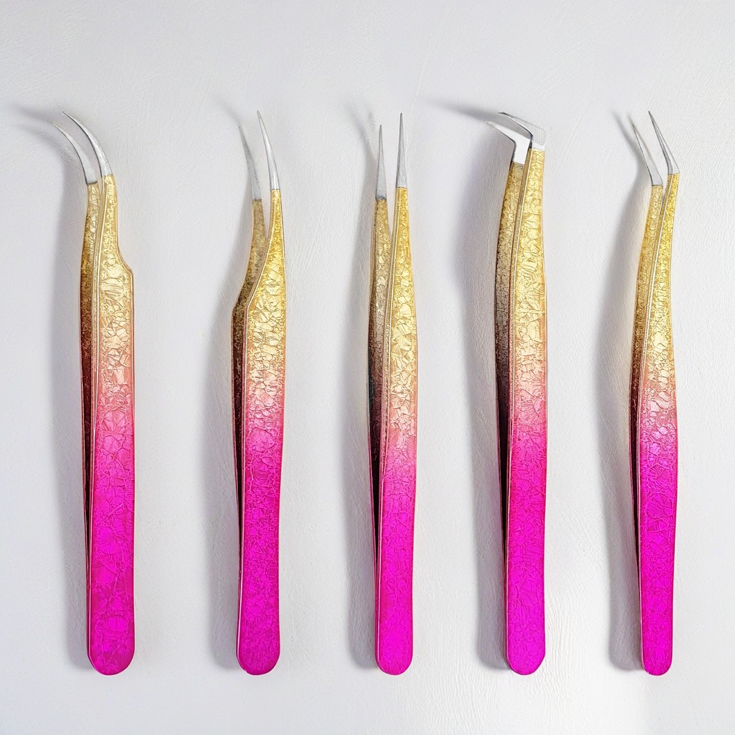 Eyelash Tweezers: Enhance Your Lash Artistry with Falae