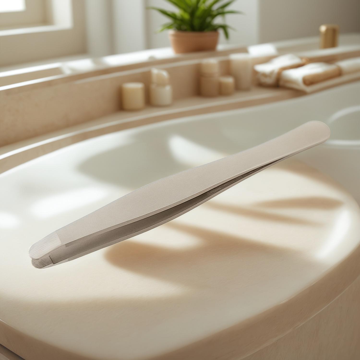 How Beauty Professionals Can Choose a Trusted Tweezers Supplier
