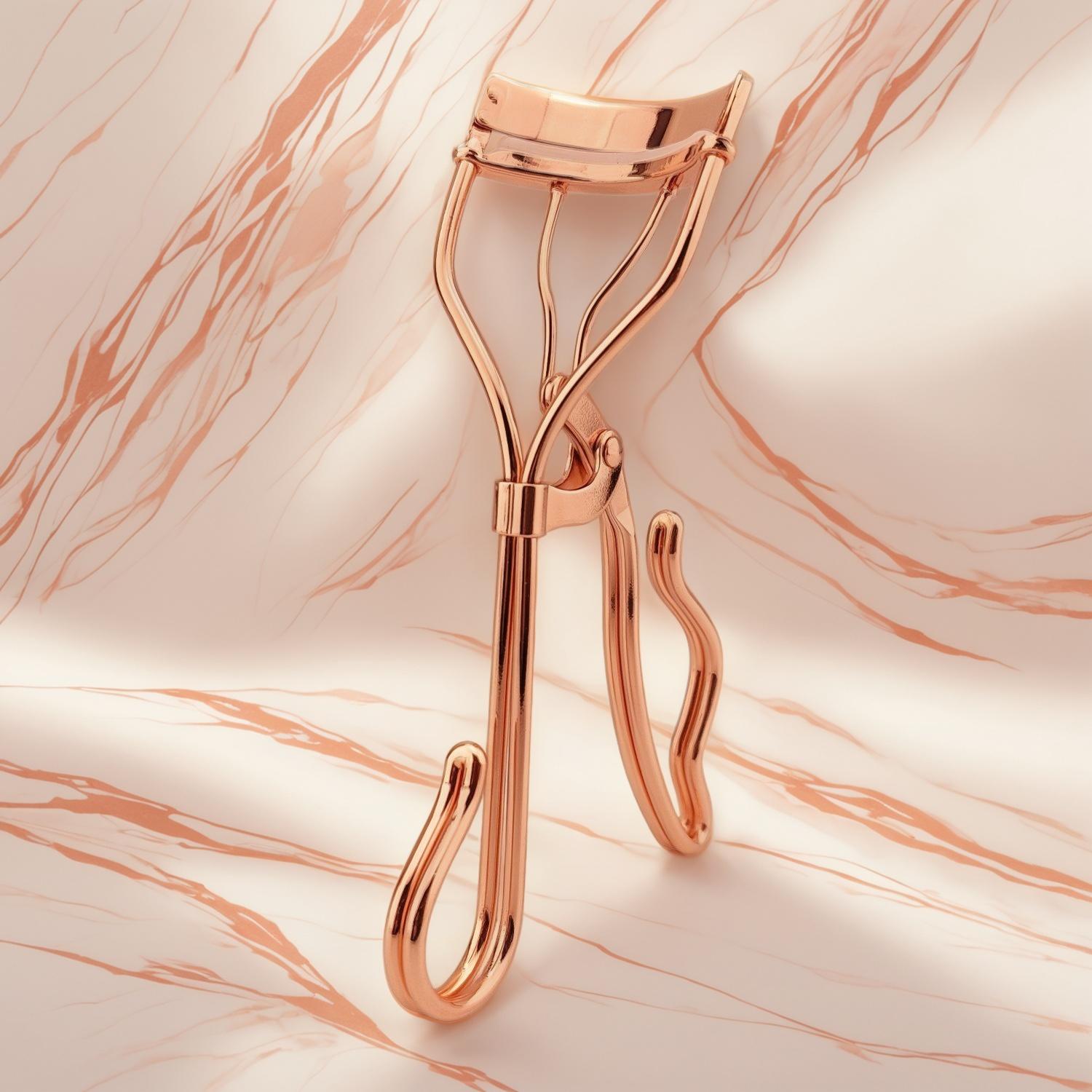 How to Source Eyelash Curlers Wholesale for Salons and Beauty Retail