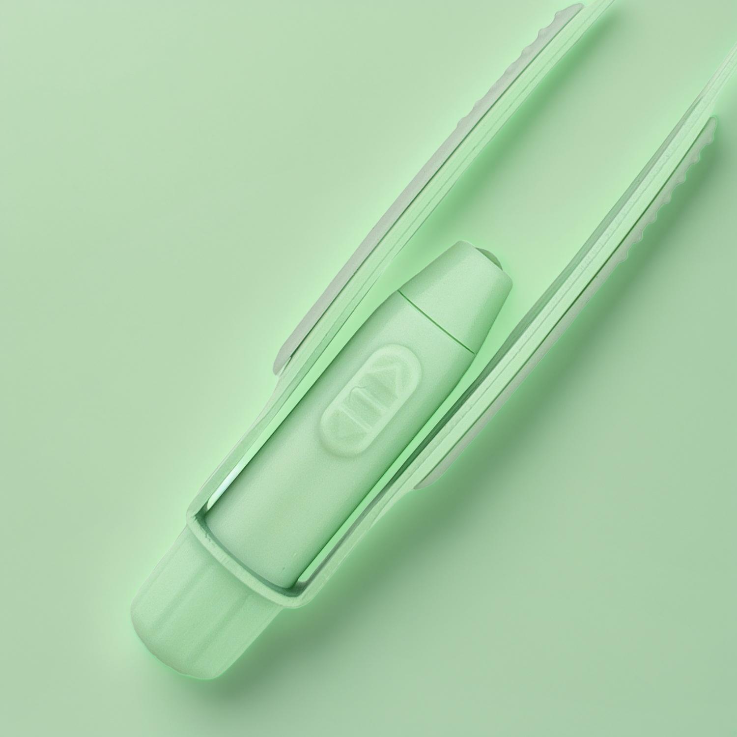 Tweezers for Distributors: How to Source Retail-Ready Beauty Tools
