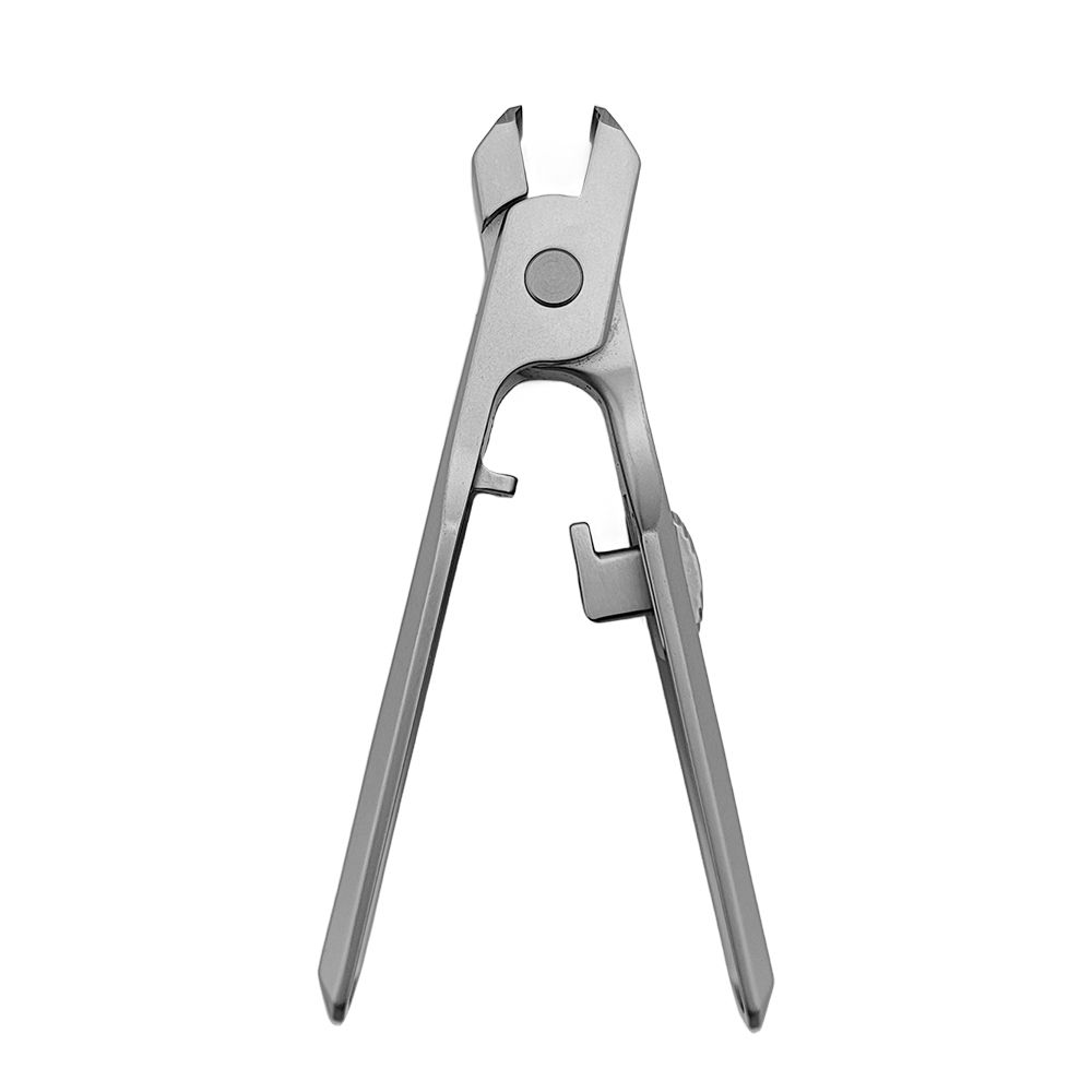 Professional Nail Clippers: Precision & Style
